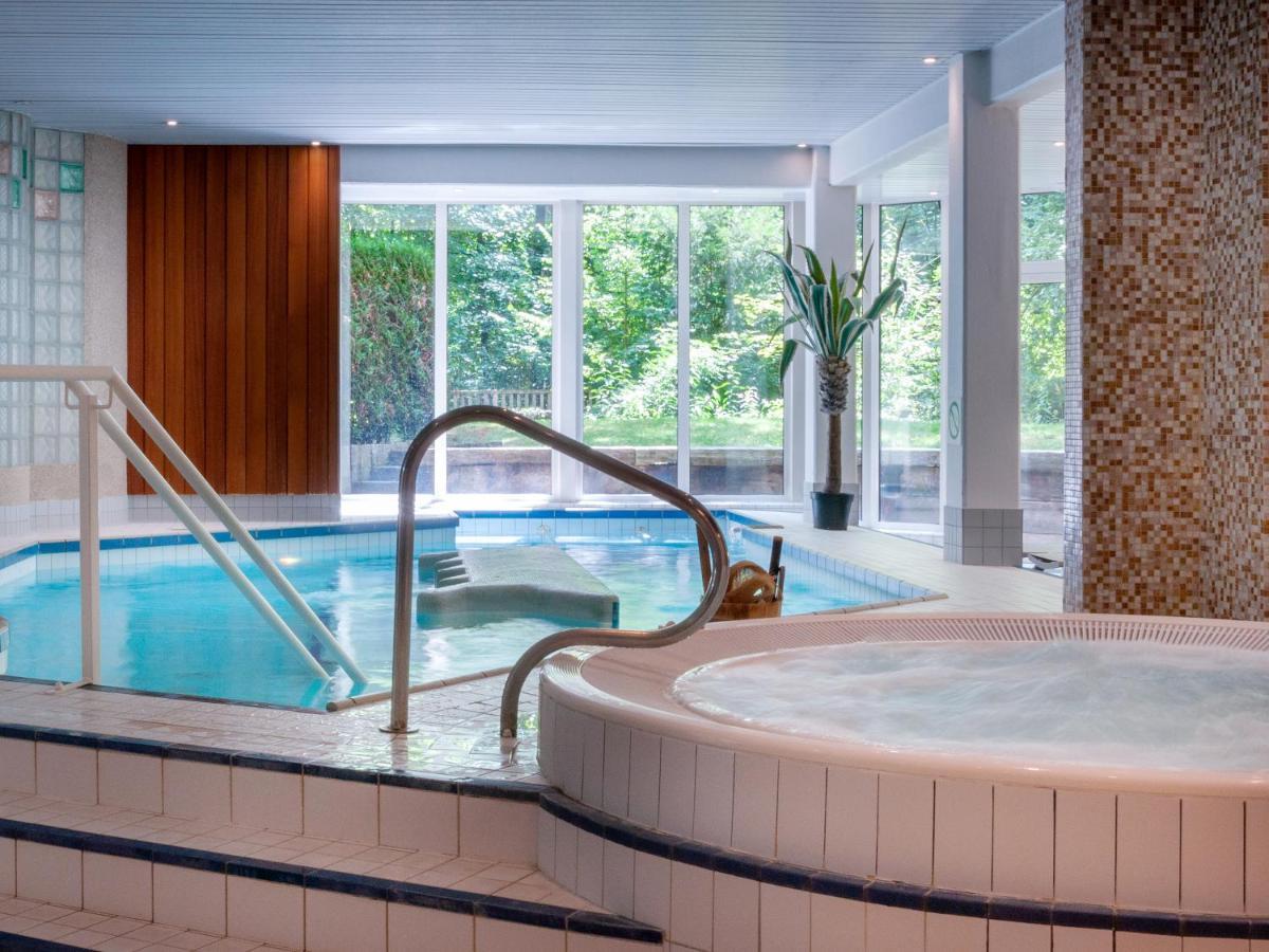 Du Parc - Acces Piscine Et